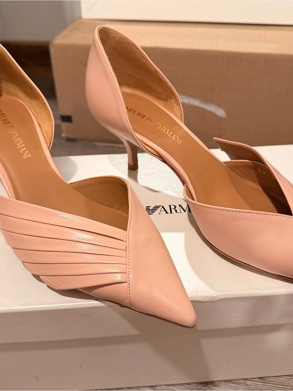 Emporio Armani Women's Blush Pink Leather D'Orsay Pumps